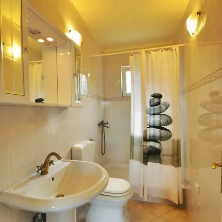 Carmen Apartment