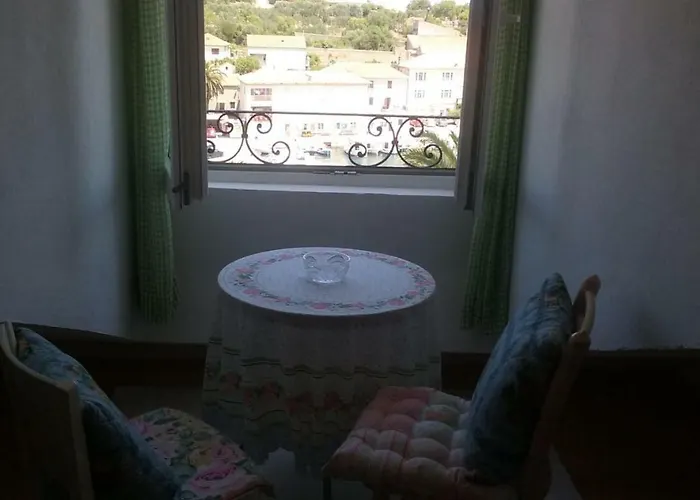 Carmen 아파트 살리